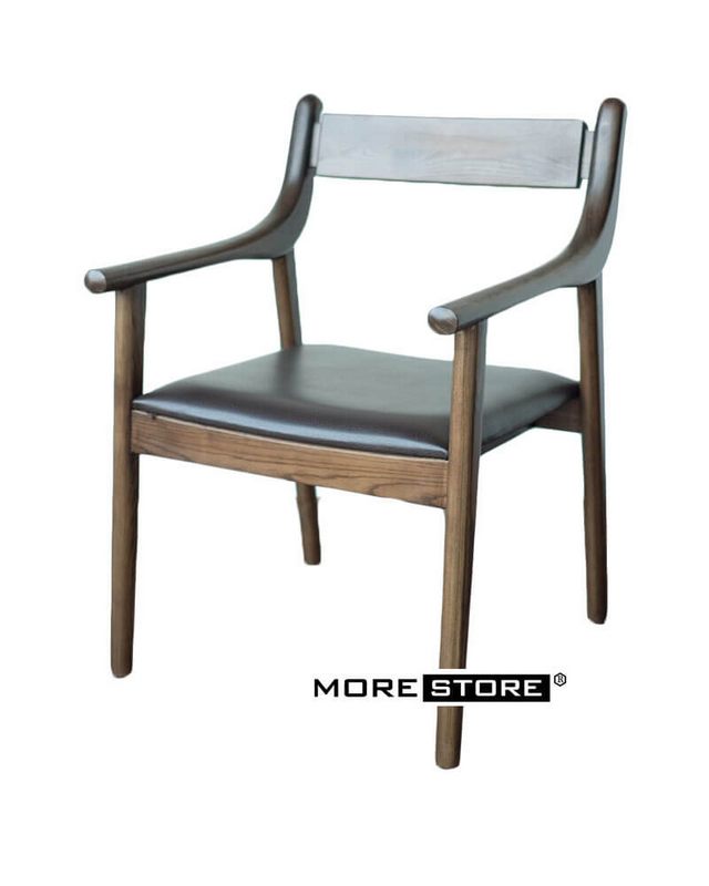 Mẫu ghế ăngỗ đẹp với thiết kế cách tân đơn giản mang đến vẻ đẹp cho căn phòng ăn gia chủ.